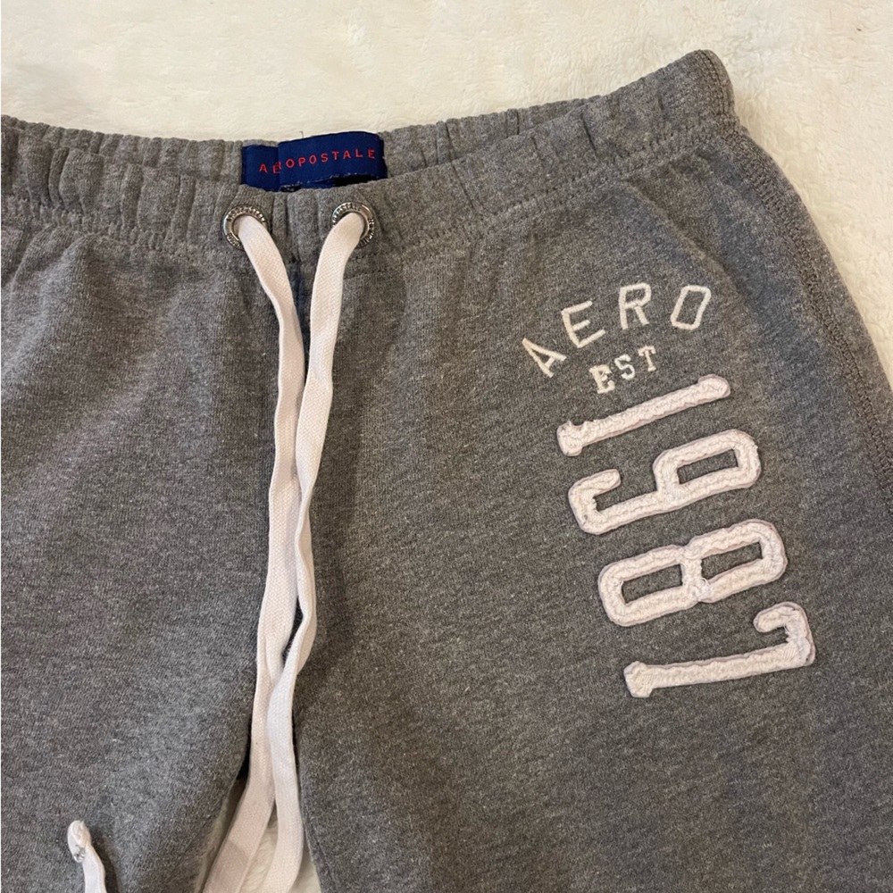 Aeropostale gray sweatpants - Picture 2 of 4